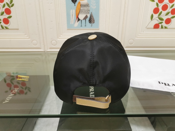 ブランド帽子側面デザイン